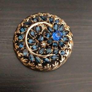 Sapphire color stone Vintage Brooch